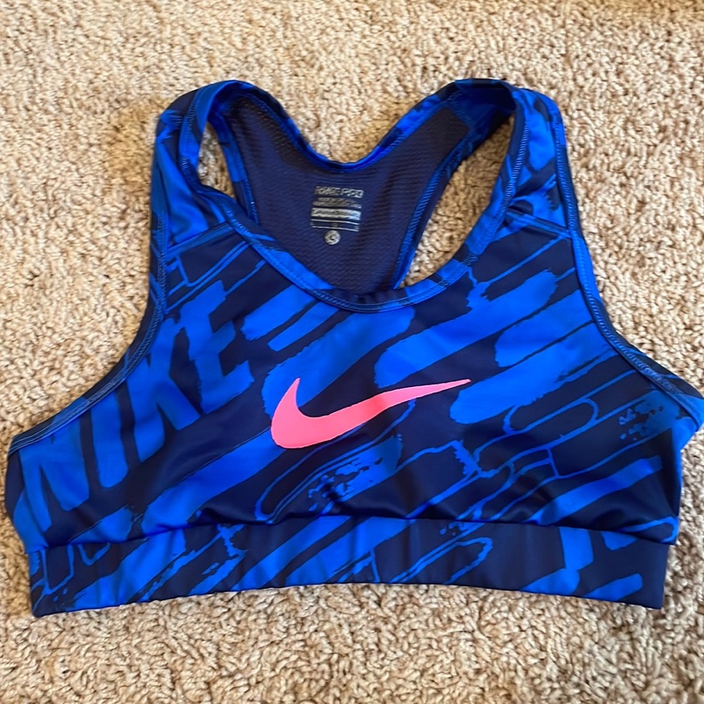 Girls Nike Pro Sports Bra size Large